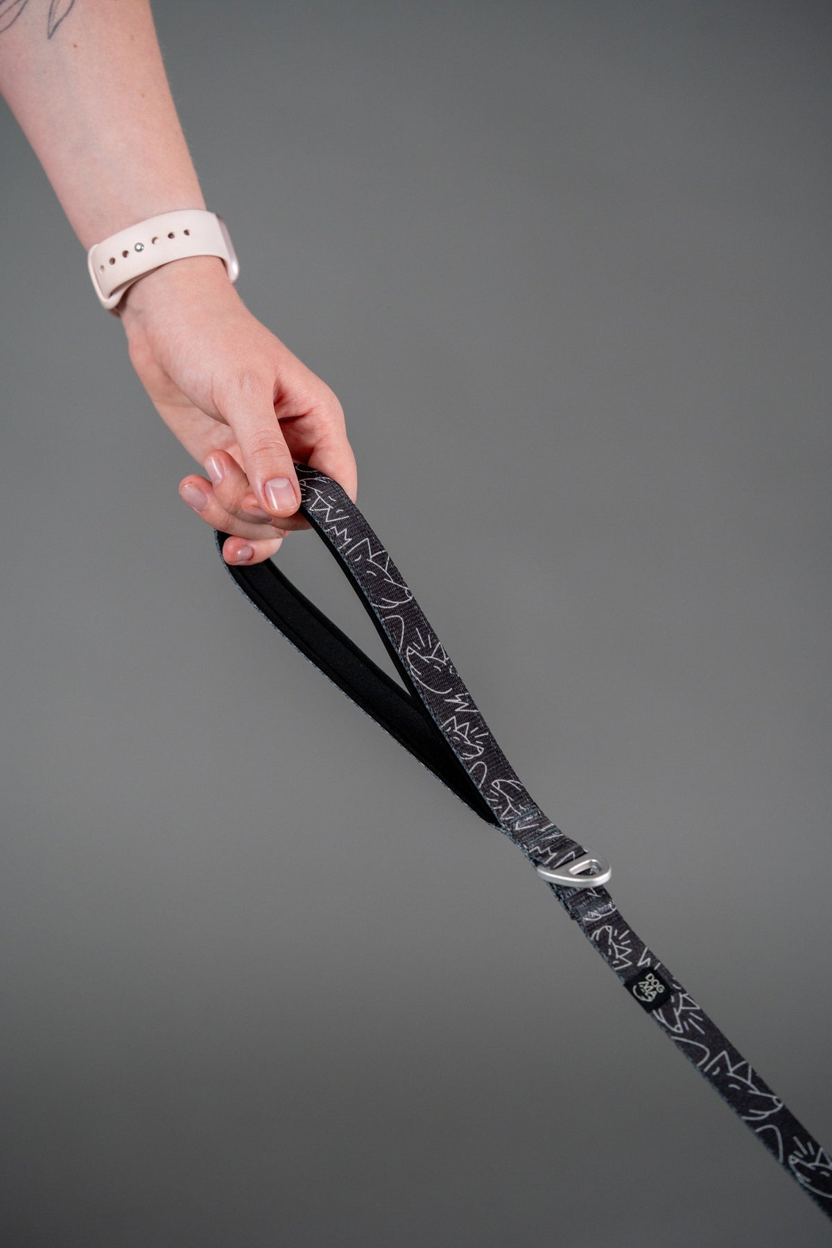 Dog Leash - Dark Mode